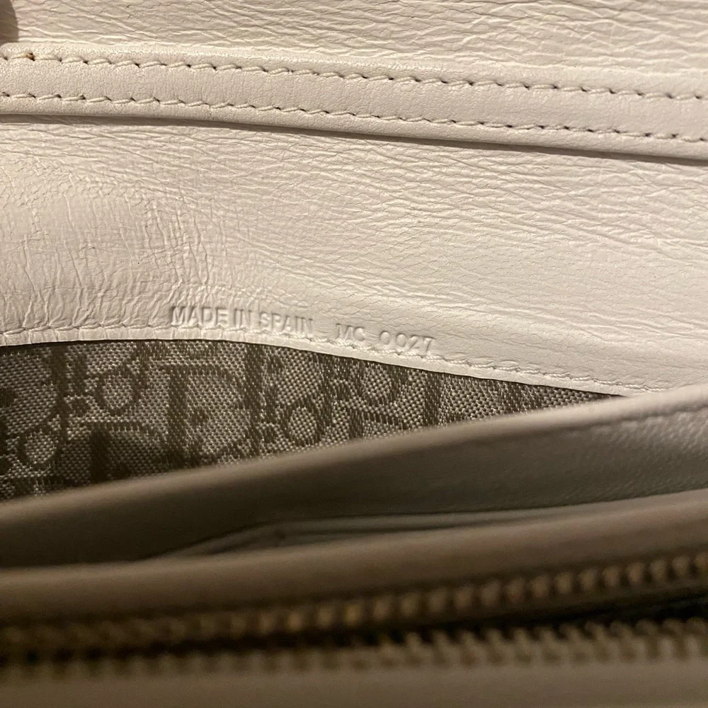Christian Dior Lambskin Large stirtch Cannage Chain wallet
